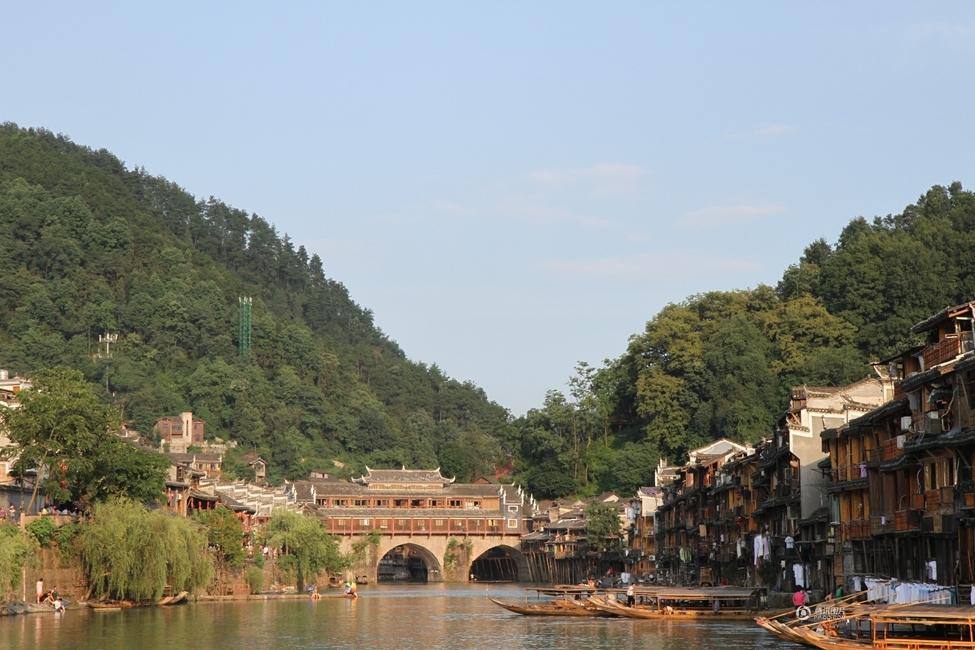 和平万里行摄影师：刘汉如