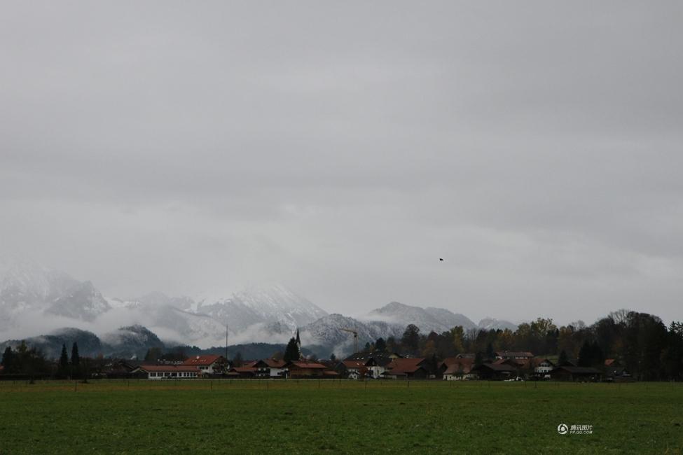 和平万里行摄影师：刘汉如