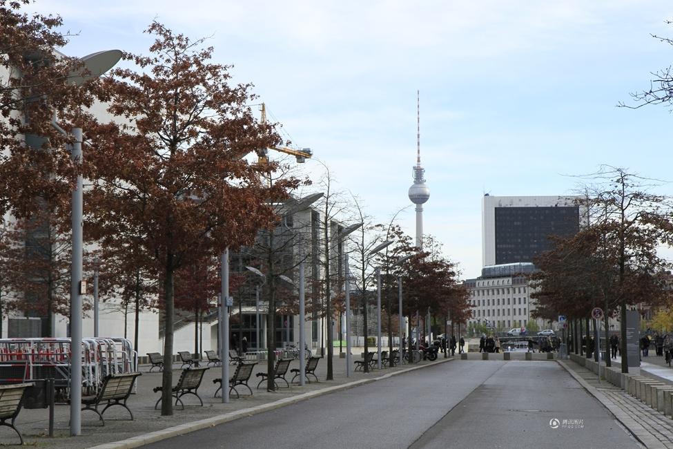 和平万里行摄影师：刘汉如