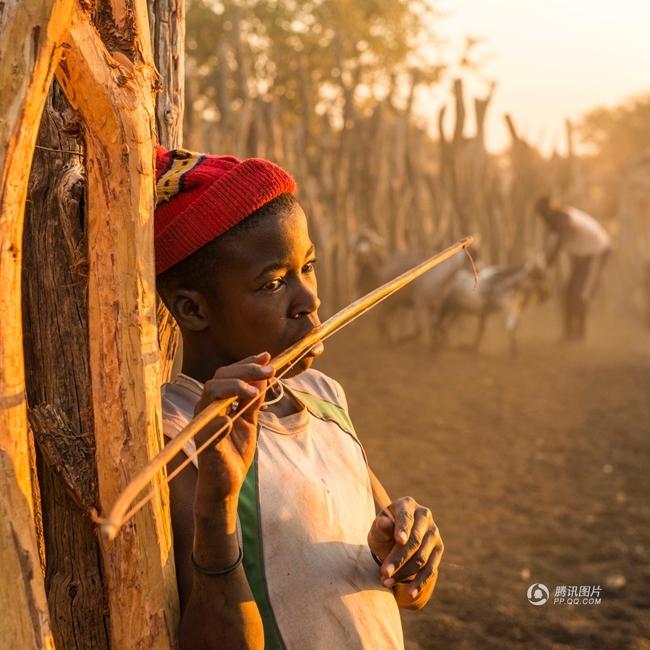 和平万里行摄影师：杨兆群
