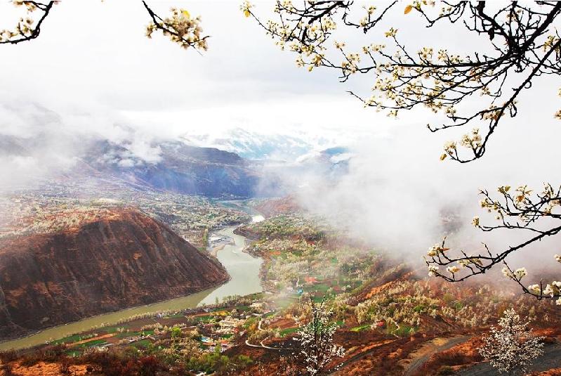 和平万里行摄影师：杨元惺