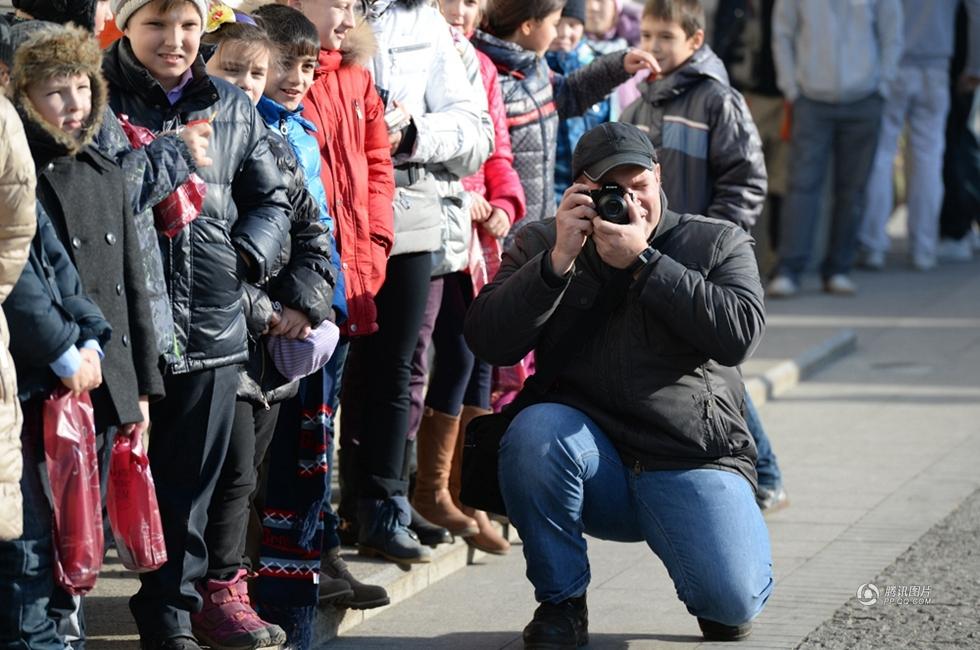 和平万里行：广场上的俄罗斯