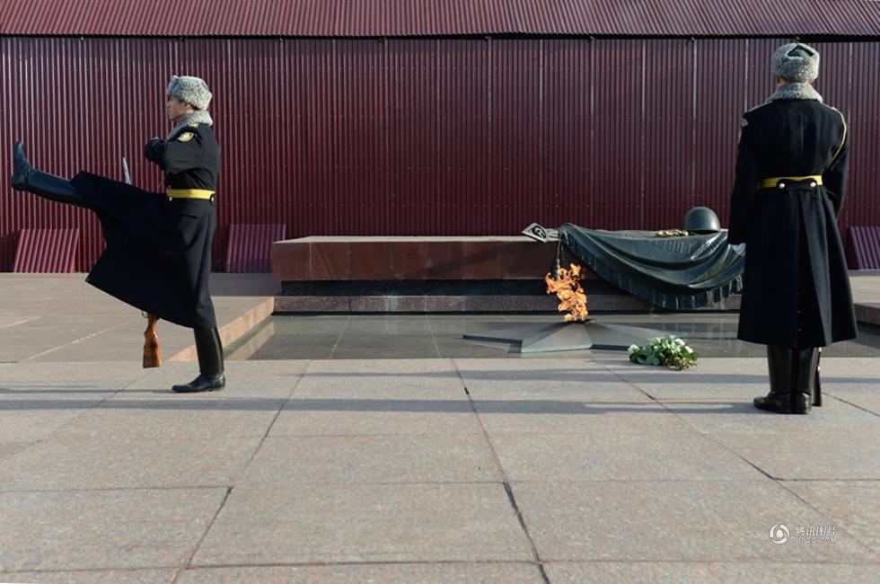 和平万里行：广场上的俄罗斯