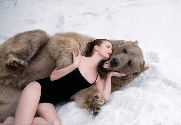 Olga Barantseva 美女与熊的童话故事摄影集7