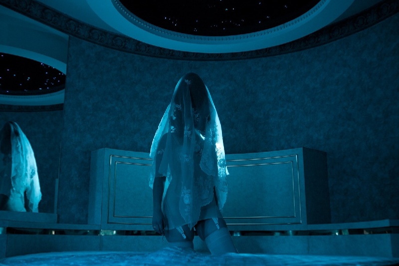 摄影师去了一趟爱情酒店