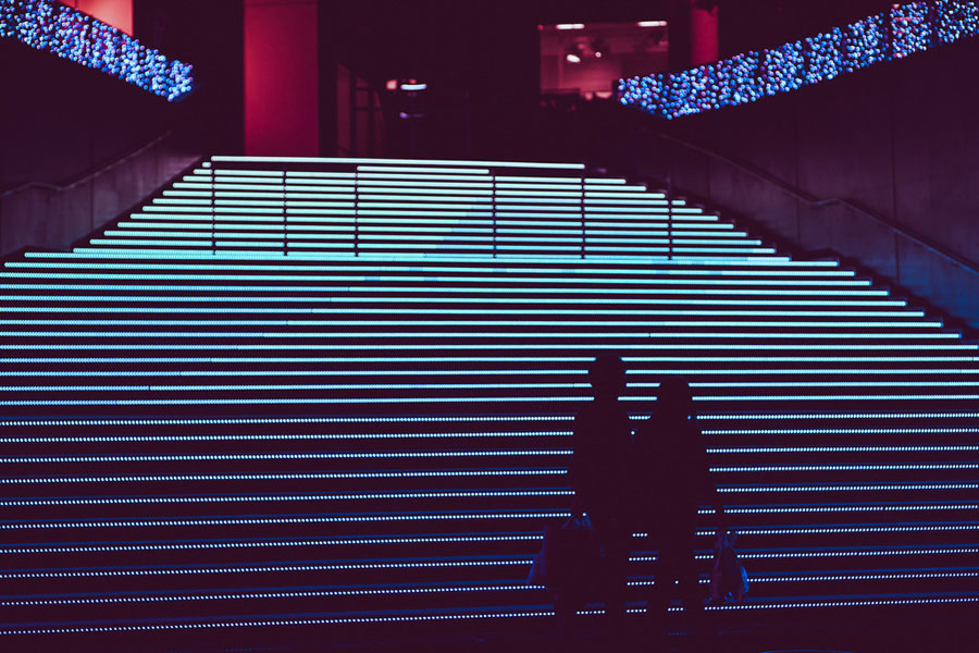 记录日本一年四季的烂漫夜色 安静中的浮华岁月
