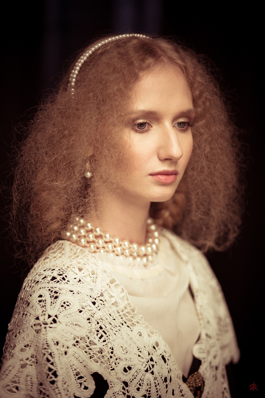 油画般的复古人像 精致光影下的唯美诠释