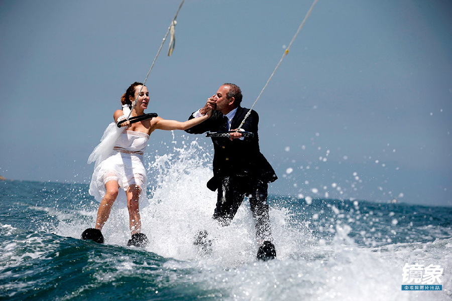 “拼了命”的婚纱照