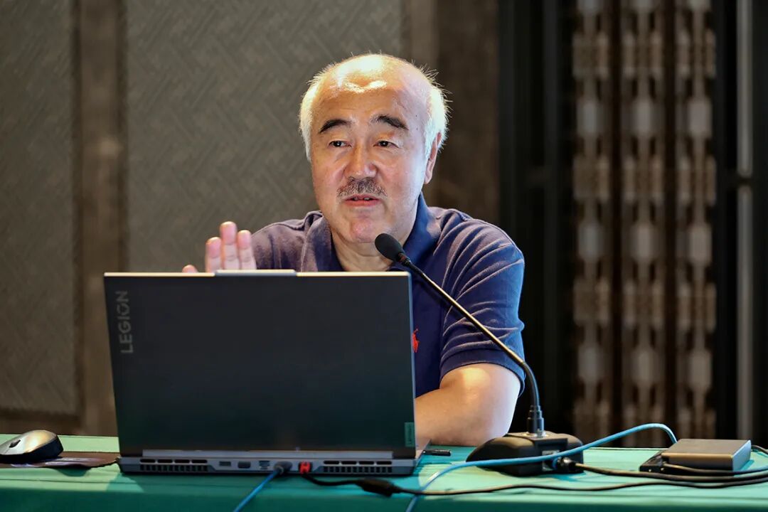 用“理论强基+案例研讨+实践淬炼”强“四力”