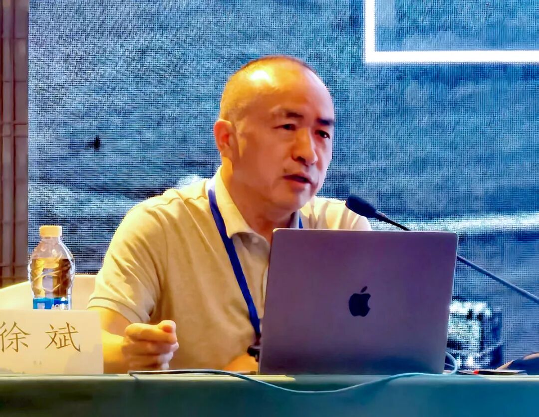 用“理论强基+案例研讨+实践淬炼”强“四力”